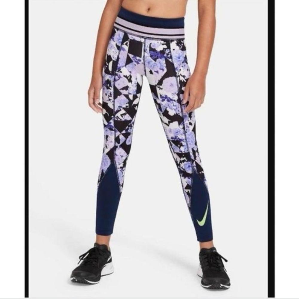 Nike One Dri-Fit Tight Fit Leggings Large